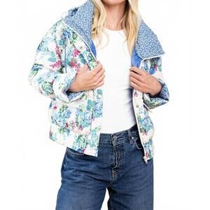NEW TCEC georgette floral puffer jacket in blue